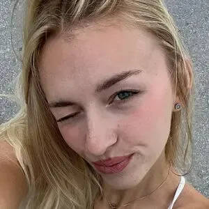 tinabellee / bookbabeava / booktokava / tianabellee nude photo #0042