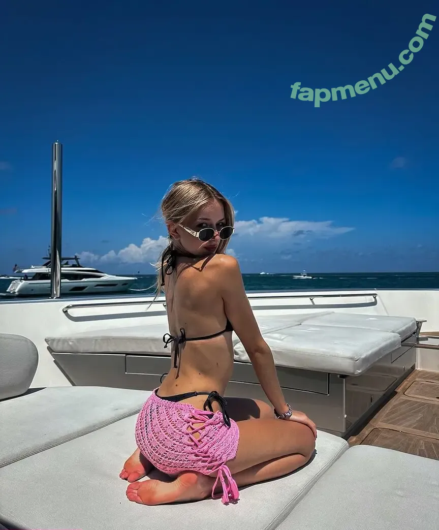 tinabellee nude photo #0047 (bookbabeava / booktokava / tianabellee)