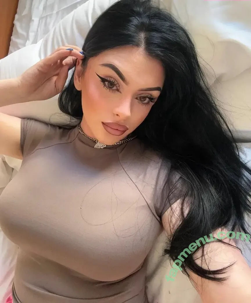 Tinachrisssss nude photo #0006 (tinachrisxx)