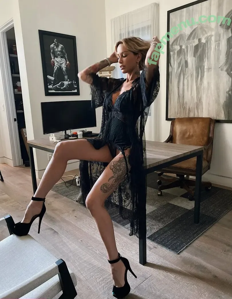 tinalouise nude photo #0026 (tinalouise)