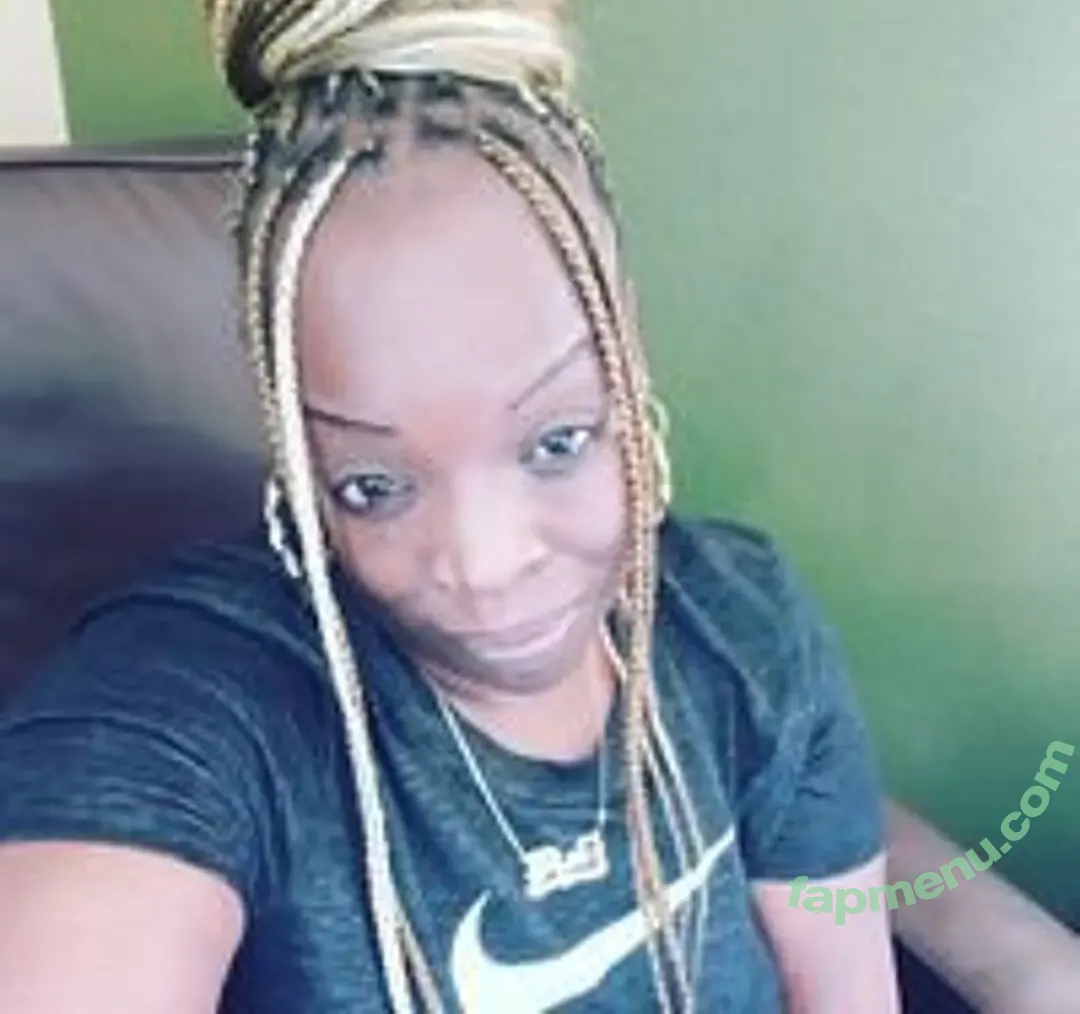 Tinaquinn nude photo #0001 (Tinaquinn)