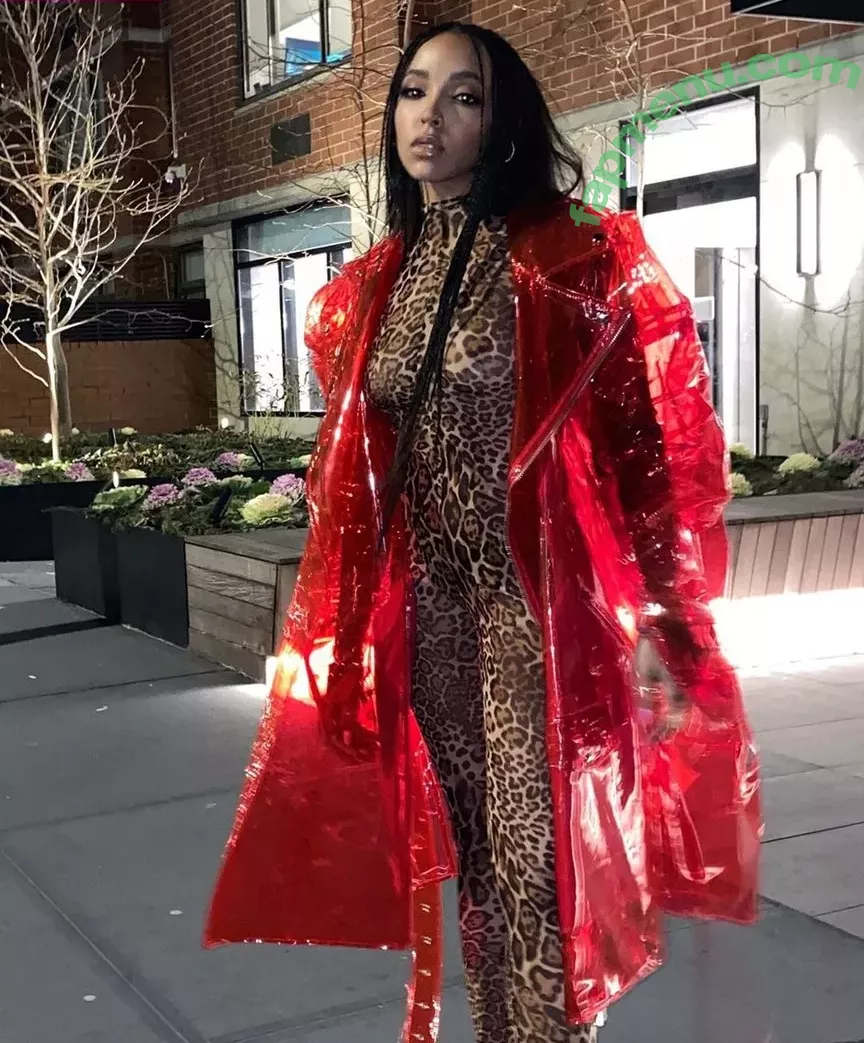 Tinashe nude photo #0061 (OfficialTinashe / slimred_20 / tinashejogensen)