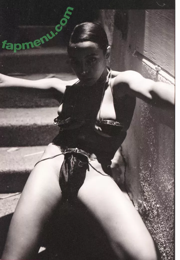 Tinashe nude photo #0073 (OfficialTinashe / slimred_20 / tinashejogensen)