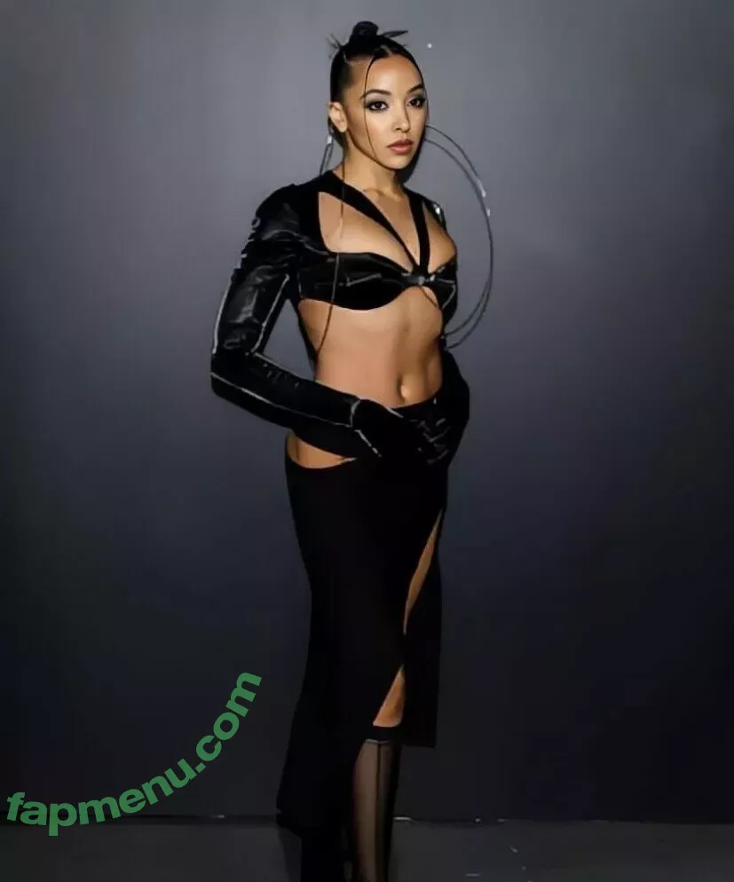Tinashe nude photo #0191 (OfficialTinashe / slimred_20 / tinashejogensen)