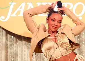 Tinashe / slimred_20 / tinashenow nude photo #1025