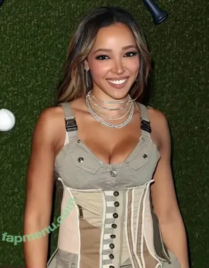 Tinashe / OfficialTinashe / slimred_20 / tinashejogensen / tinashenow nude photo #1048