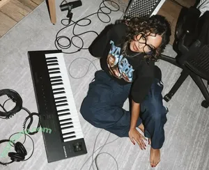 Tinashe / OfficialTinashe / slimred_20 / tinashejogensen / tinashenow nude photo #1059