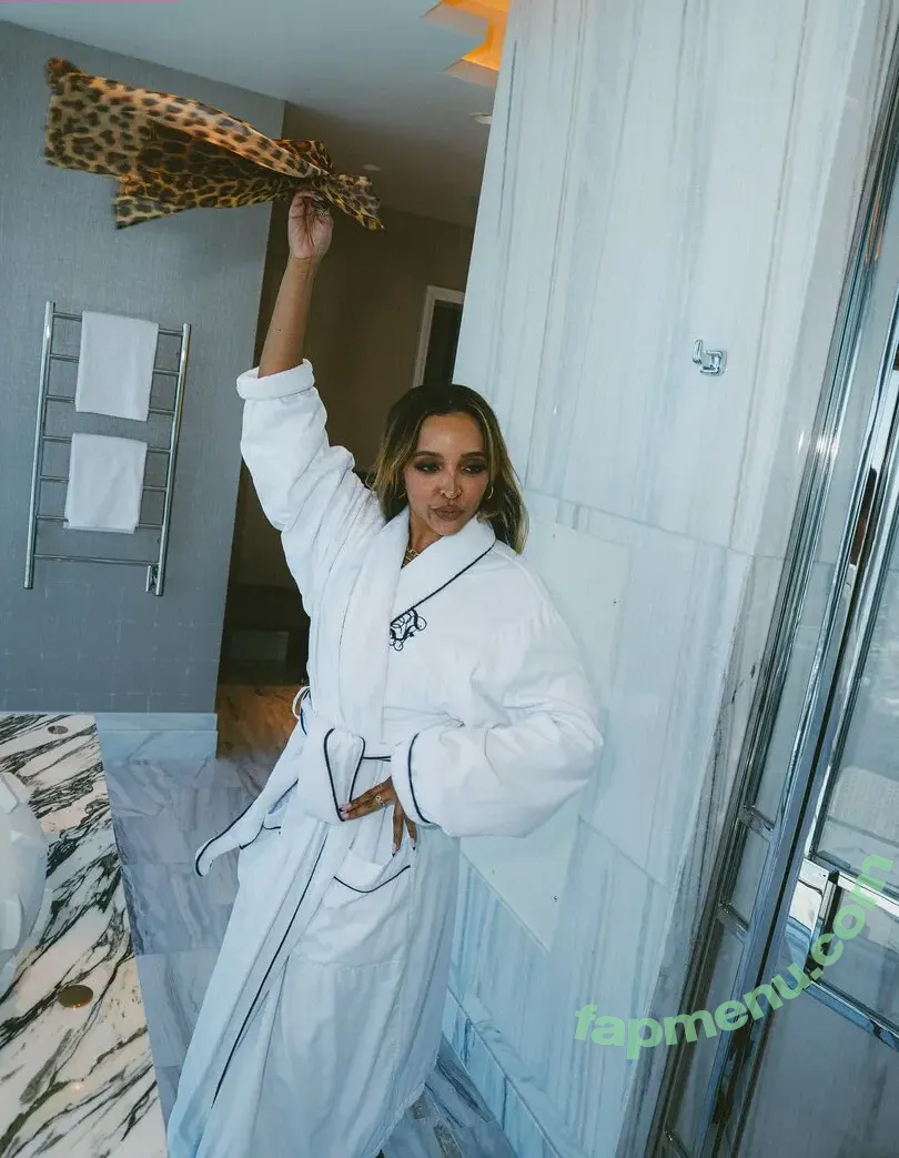 Tinashe nude photo #1011 (slimred_20 / tinashenow)
