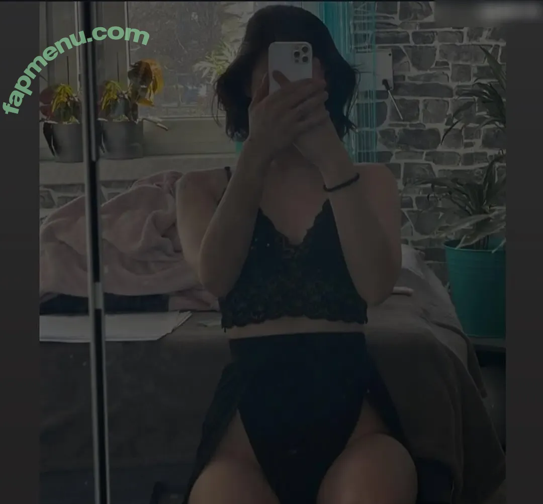 Tinelilnumb nude photo #0006 (Tinelilnumb)