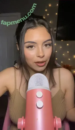Tingly Asmr???? / Tinglyasmr68 / tinglyy_asmr nude photo #0009