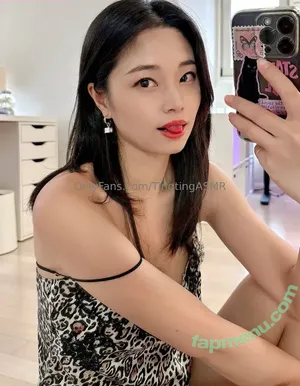 Tingting ASMR / tingting57live nude photo #0054