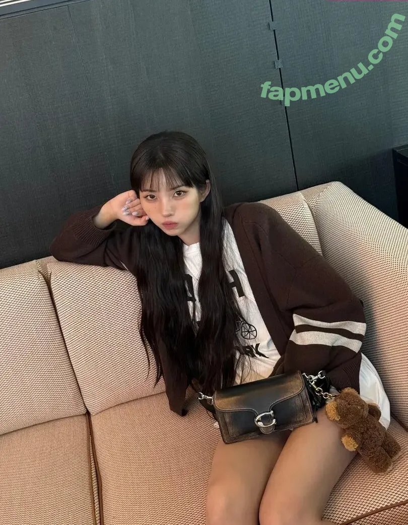 tiny.pretty.j nude photo #0289 (tiny.pretty.j)