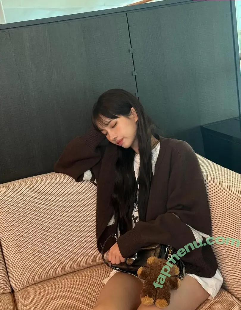 tiny.pretty.j nude photo #0293 (tiny.pretty.j)