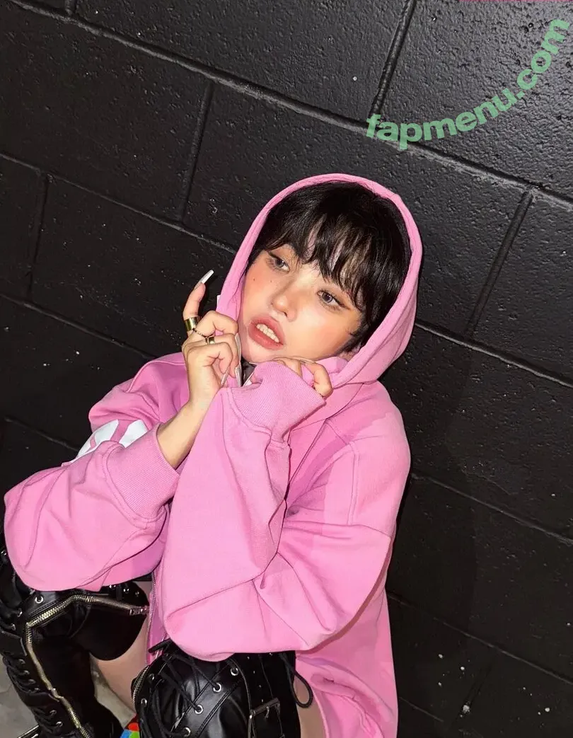 tiny.pretty.j nude photo #0300 (tiny.pretty.j)