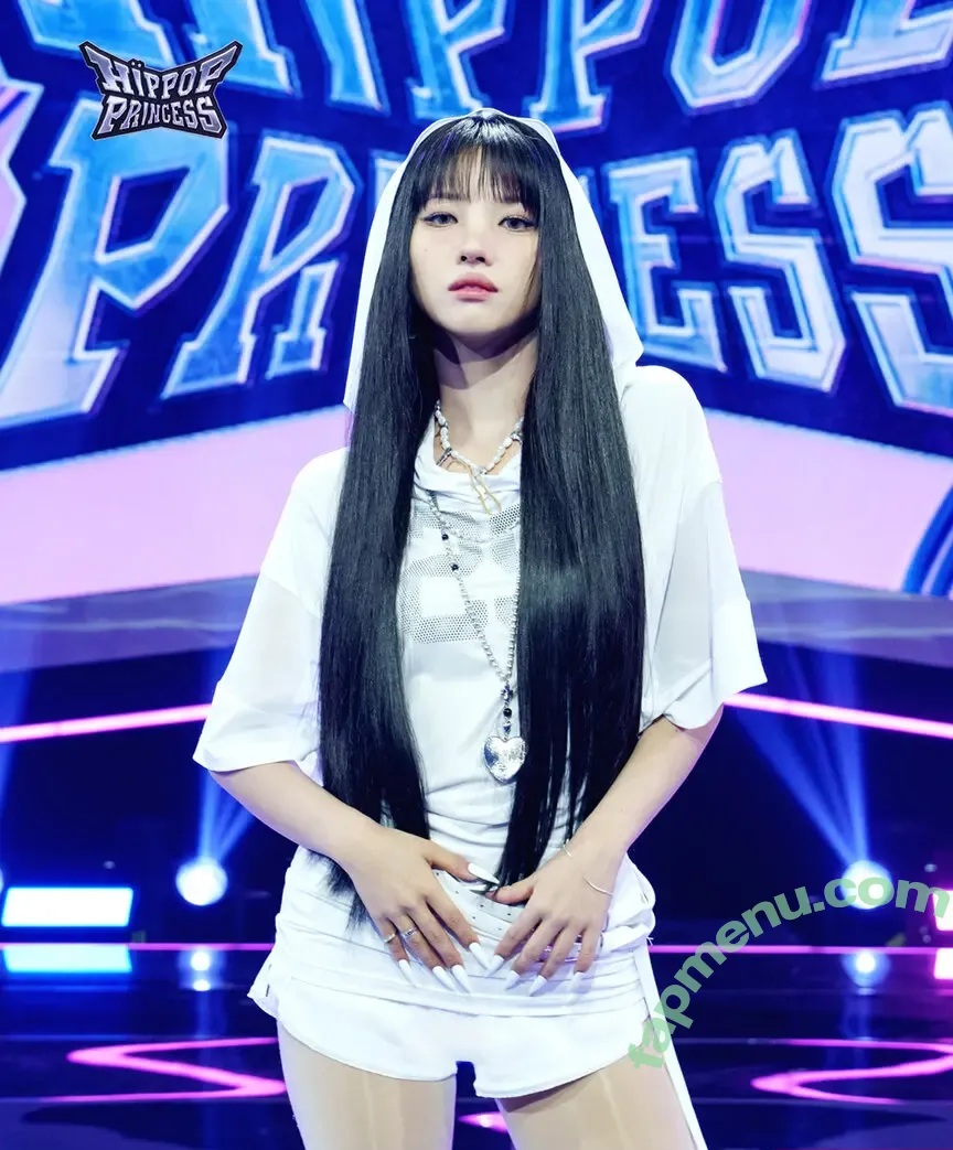 tiny.pretty.j nude photo #0390 (tiny.pretty.j)