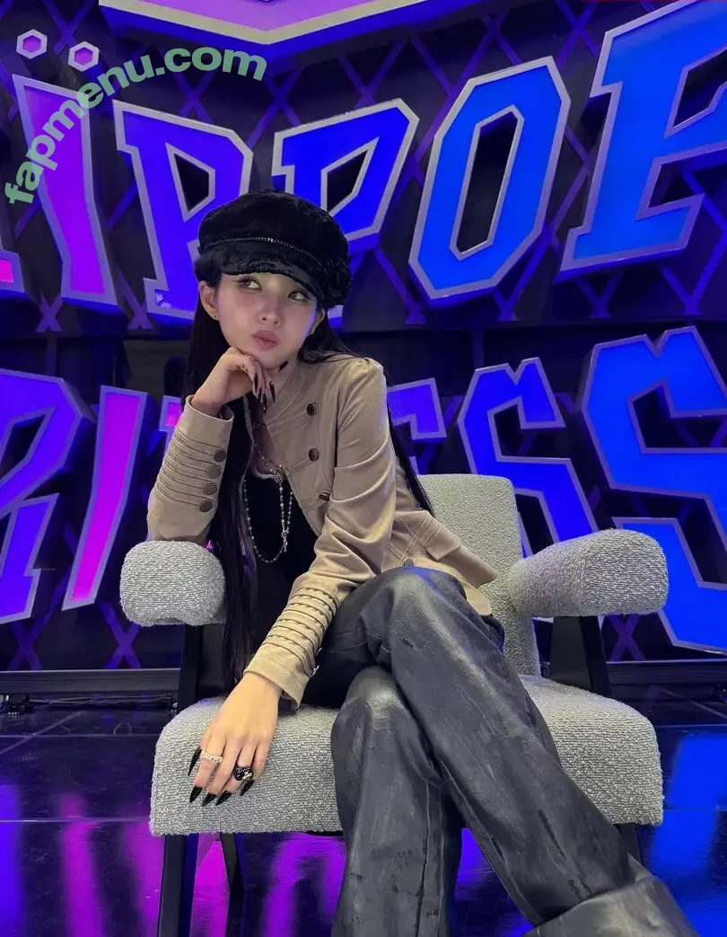 tiny.pretty.j nude photo #0396 (tiny.pretty.j)