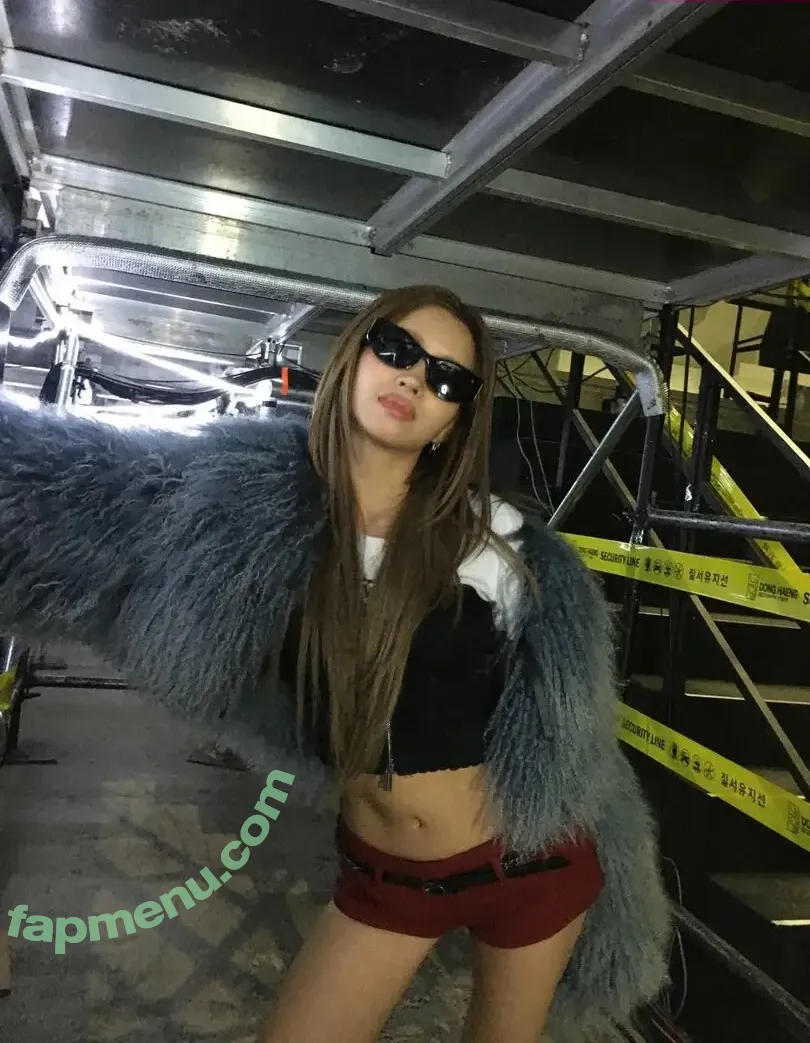 tiny.pretty.j nude photo #0636 (tiny.pretty.j)