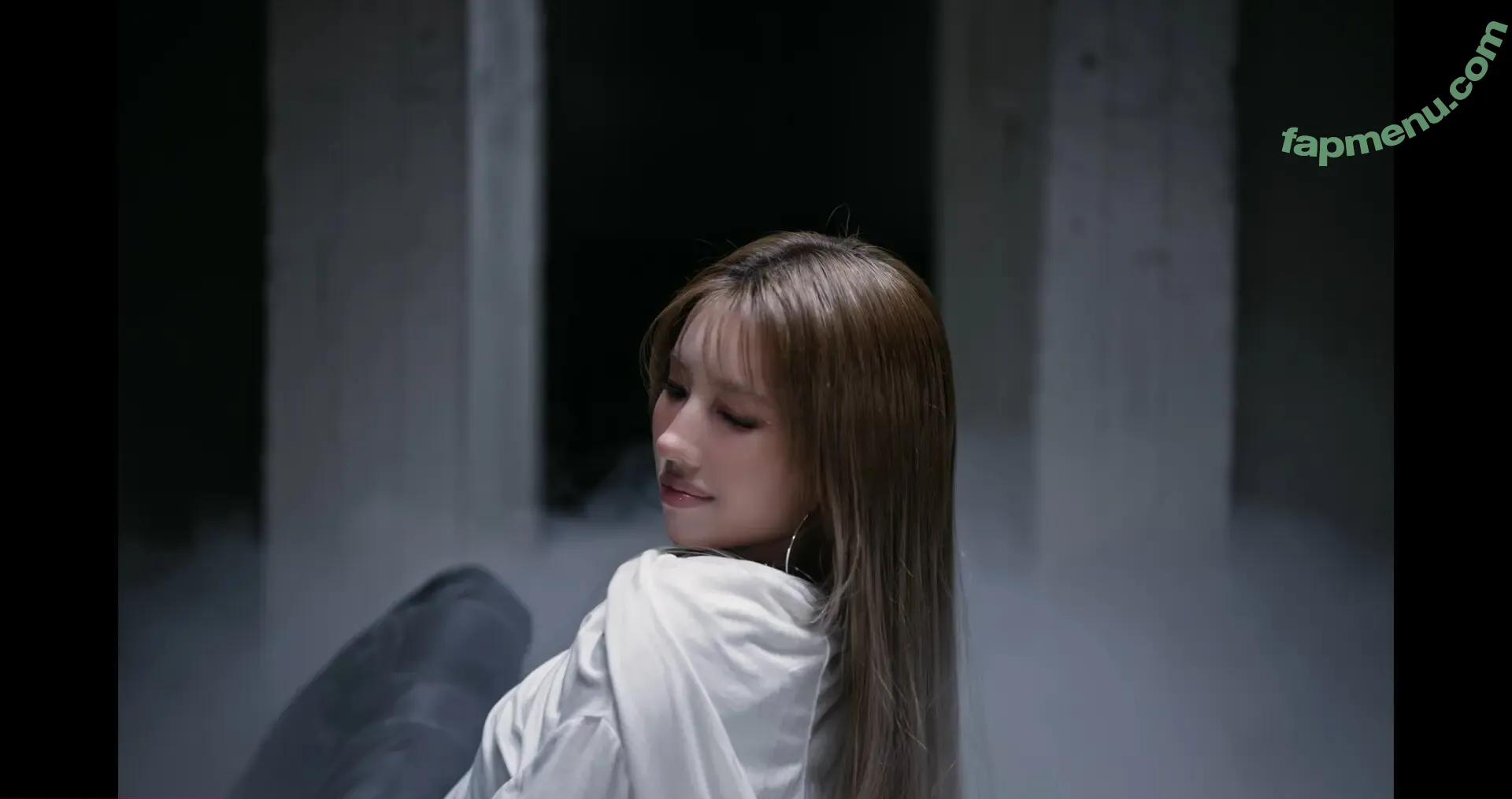 tiny.pretty.j nude photo #0704 (tiny.pretty.j)