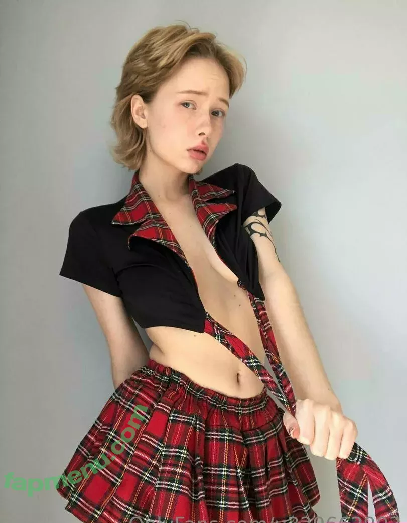 tiny_tyan nude photo #0017 (siesta_abithotter / tinytvhawaii)
