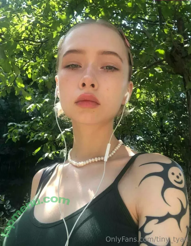 tiny_tyan nude photo #0132 (siesta_abithotter / tinytvhawaii)
