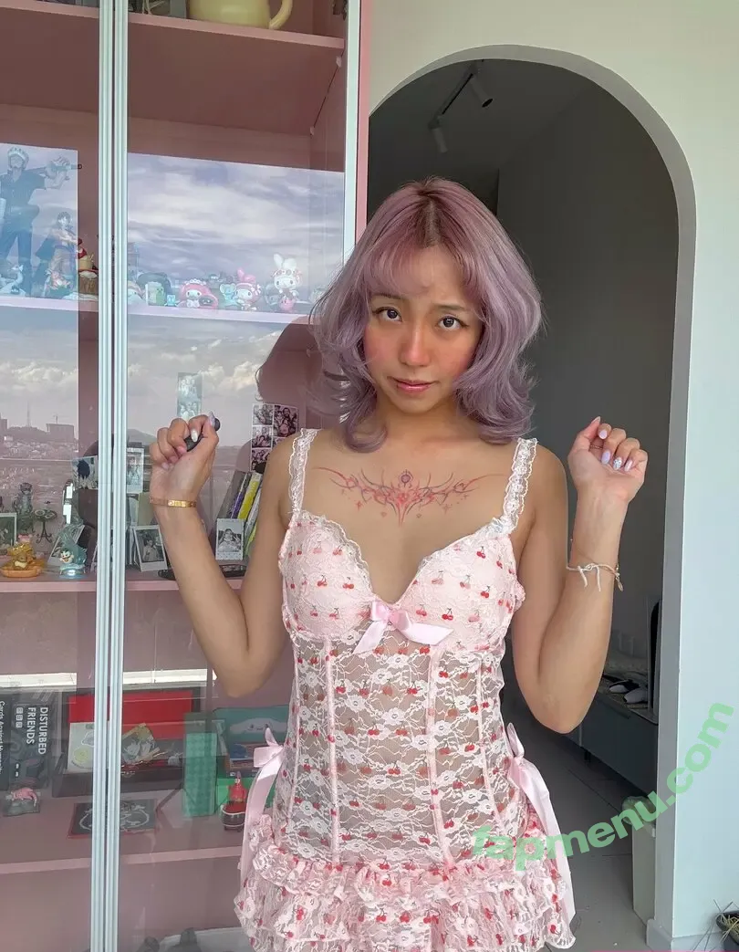 Tinyhakka nude photo #0035 (Tinyhakka)