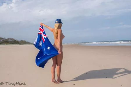Tinyhini / tinyhiniofficial nude photo #0662