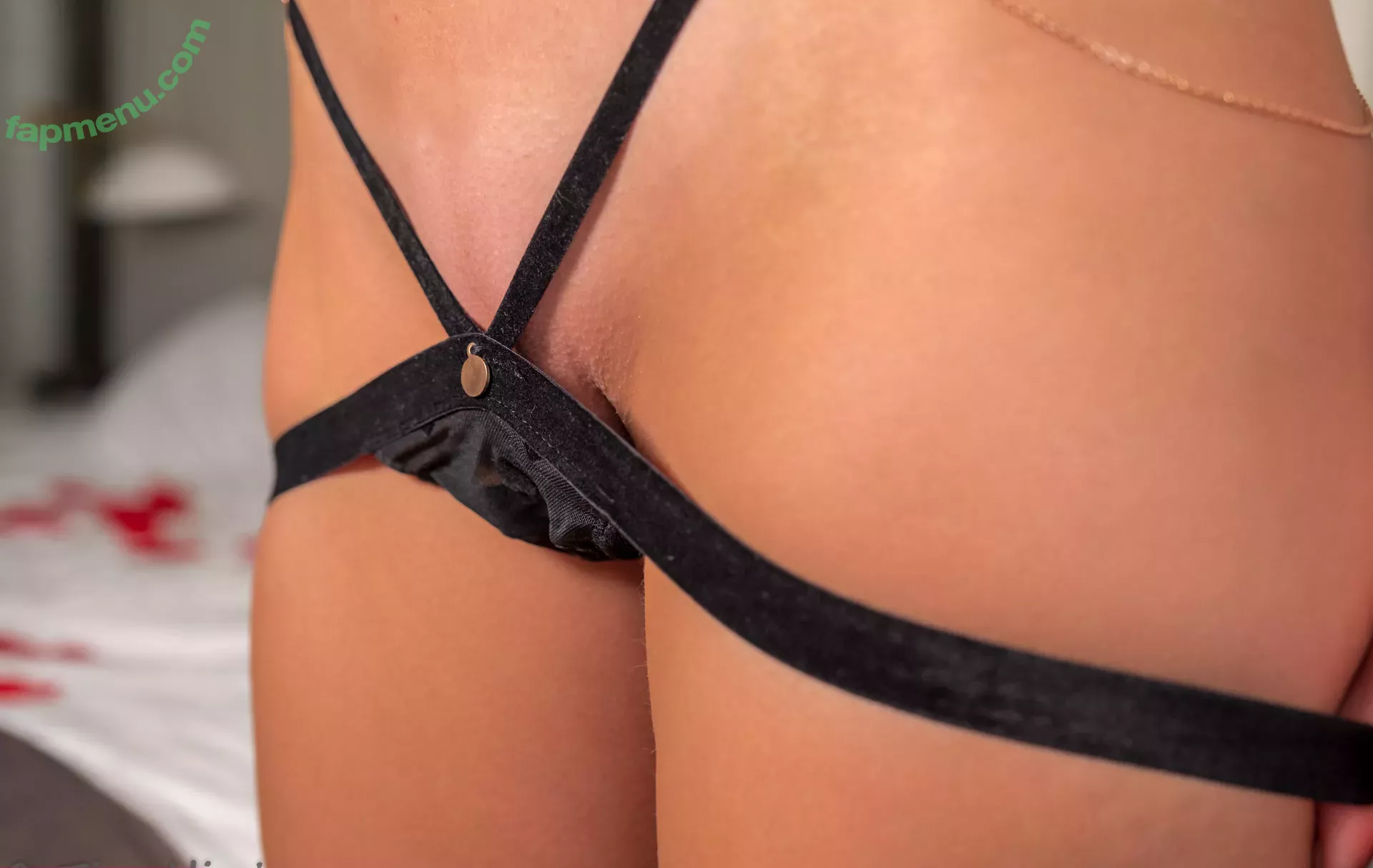 Tinyhini nude photo #1016 (Sam / tinyhiniofficial)