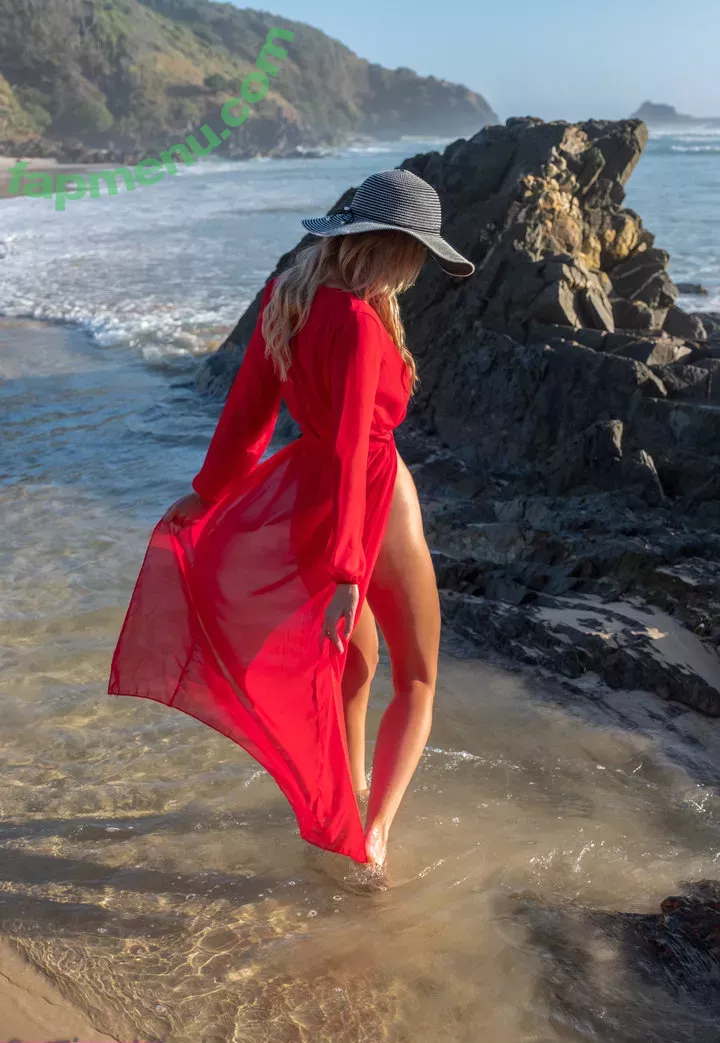 Tinyhini nude photo #1148 (Sam / tinyhiniofficial)