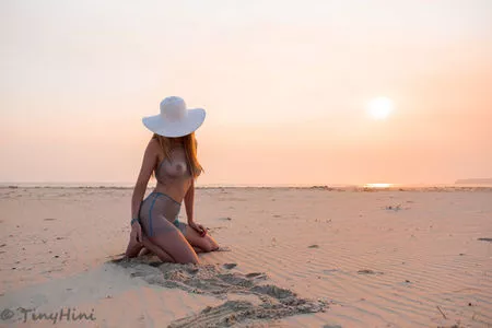 Tinyhini / tinyhiniofficial nude photo #2075