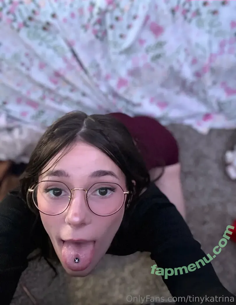 tinykatrina nude photo #0003 (tiny.katrina)