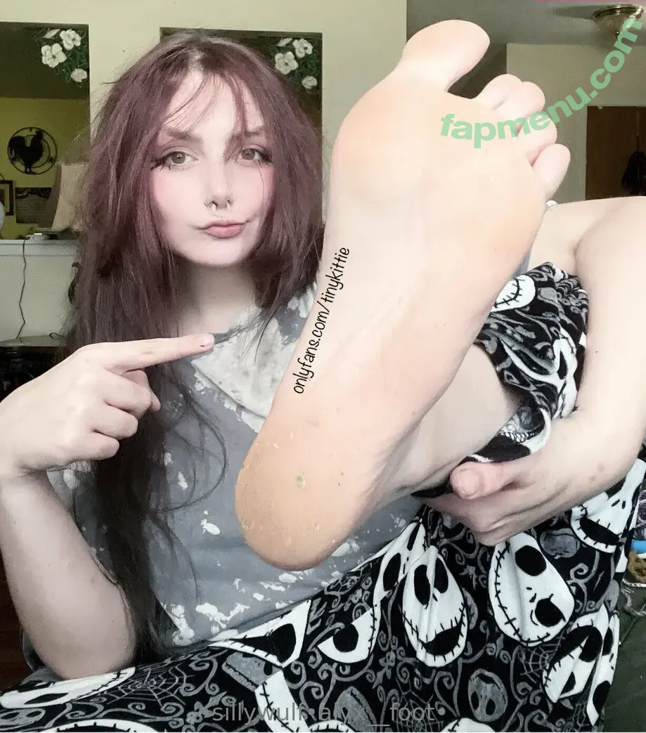 tinykittie nude photo #0652 (tinykitty15)