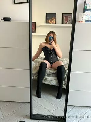 tinyleah / tiny.leah nude photo #0092