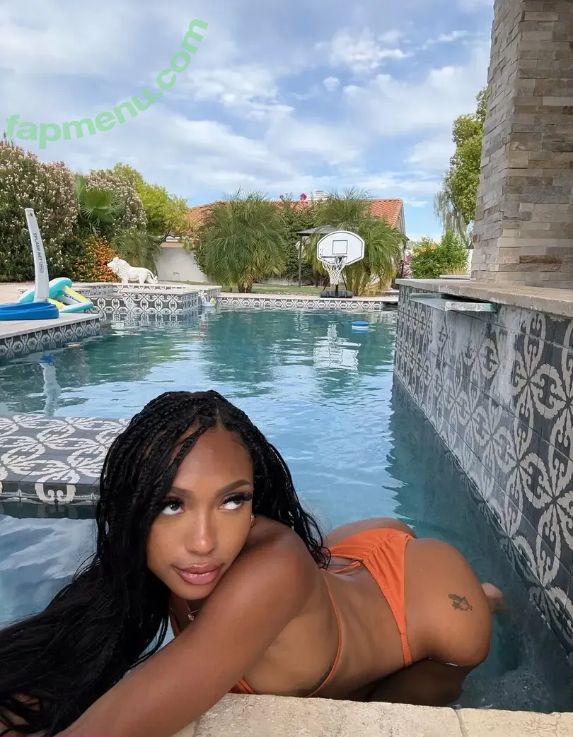 tinymiaxxx nude photo #0037 (mia_mia_x3)