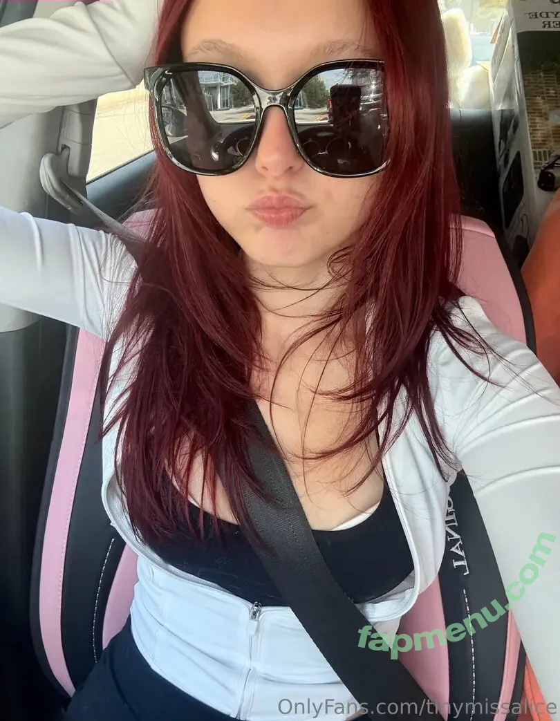 tinymissalice nude photo #0022 (missalice_adventures)