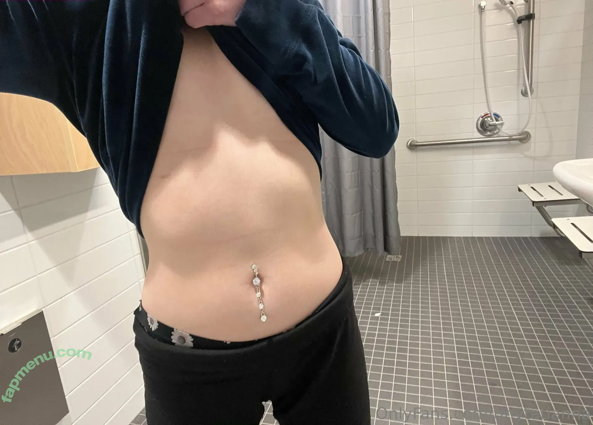 tinytatianna nude photo #0018 (tiny.tianna)