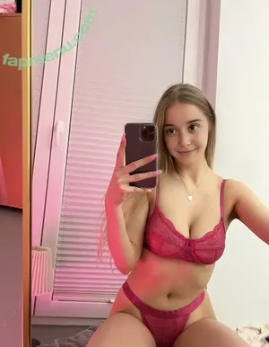 Tinyyava / avaplushies / tinyyavaaa nude photo #0005