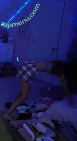 Tiptoe Tingles / tiptoetingles nude photo #0306