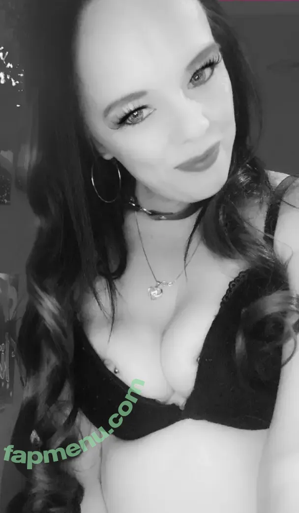 Titchgurl nude photo #0001 (Titchgurl)