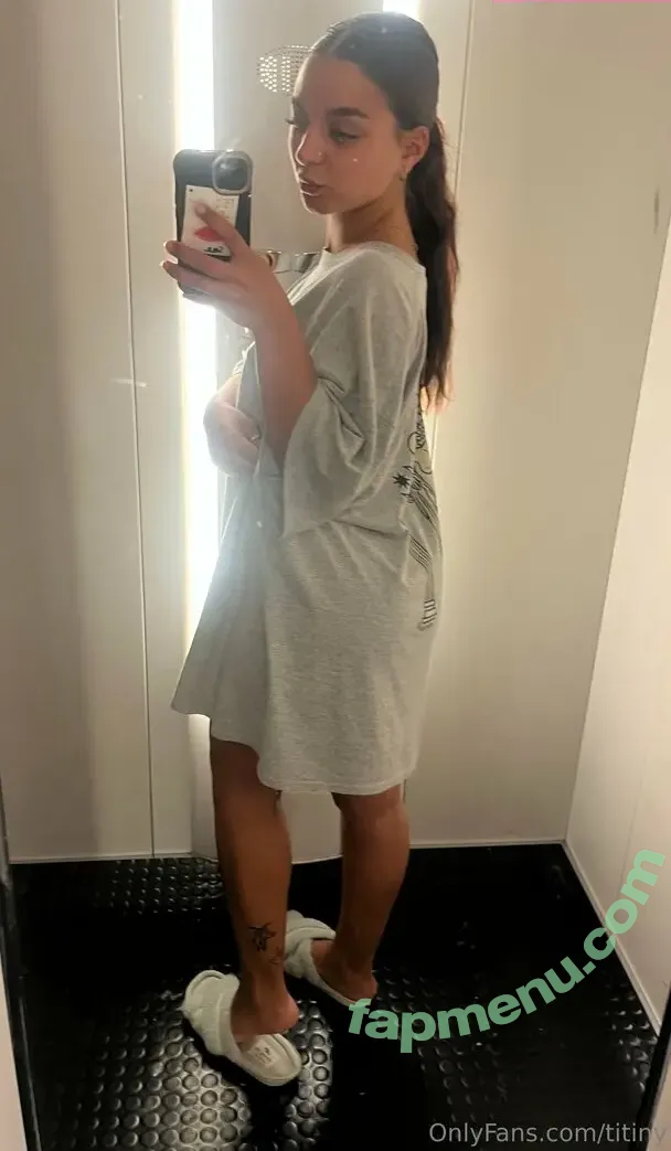 titiny nude photo #0016 (ttitiny)