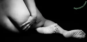  nude photo #0001