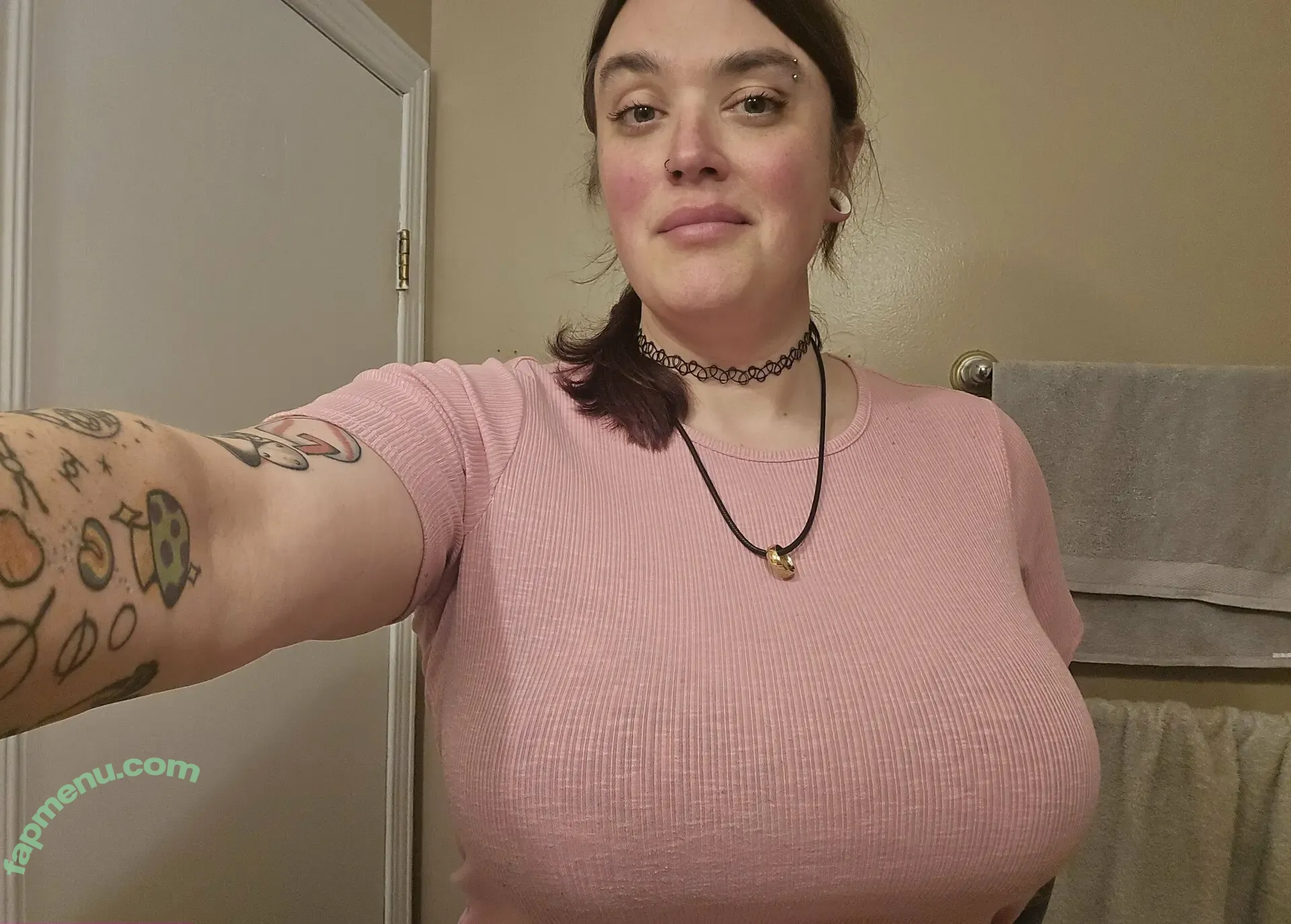 tits_tatts_and_tolkien nude photo #0029 (tatts_and_tolkien)