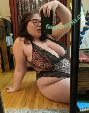 Titsmcgee / tits.n.shit / titsmcgeekc nude photo #0003