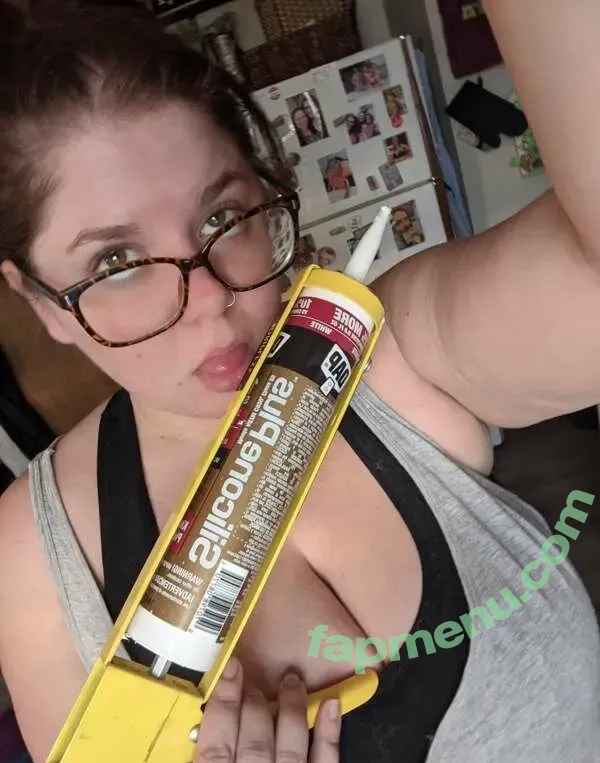 Titsmcgee nude photo #0009 (tits.n.shit / titsmcgeekc)