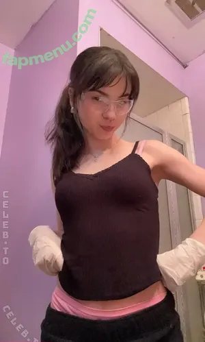 titt1fucthalasagna / Charlize / charrlliizee nude photo #0023