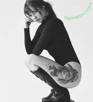Tizeax / khaleesiwhite nude photo #0301