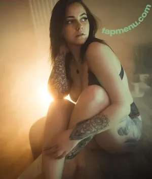 Tizeax / khaleesiwhite nude photo #0338
