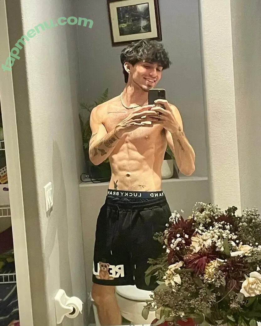 tlointhevlone nude photo #0035 (tlointhevlone)