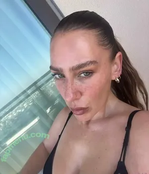  nude photo #0007