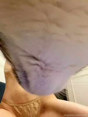 Tniwe nude photo #1046