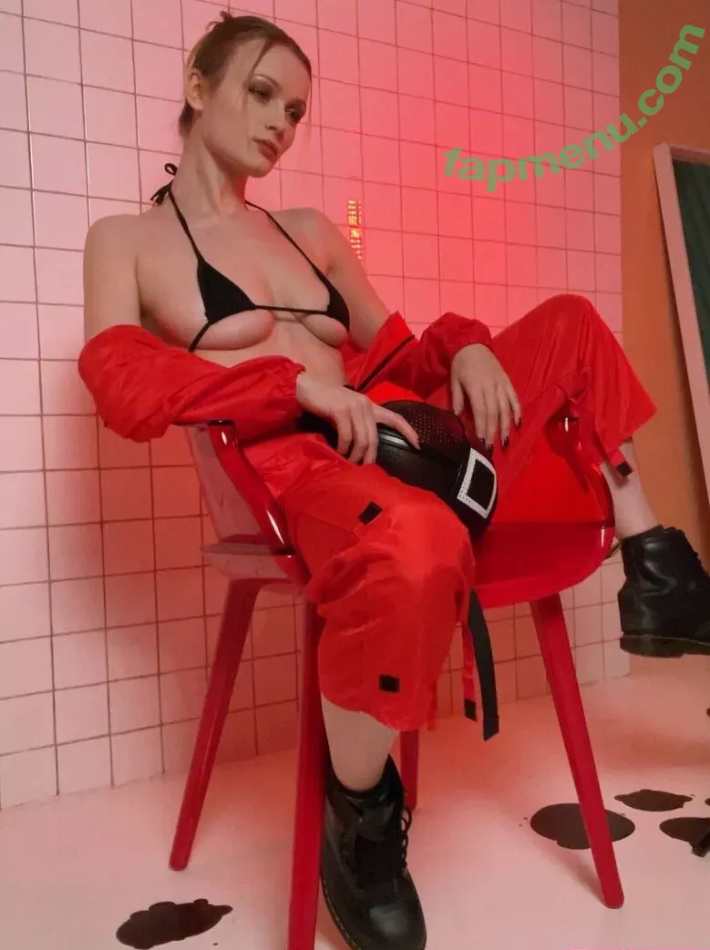 Tniwe nude photo #1119 (Tniwe)